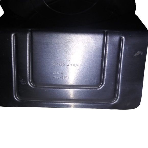 Vintage Wilton Football Cake Pan Aluminum Football Cake Mold 1990 2705-6504 - Picture 5 of 6